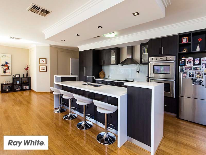 6 Manila Way, Aveley WA 6069