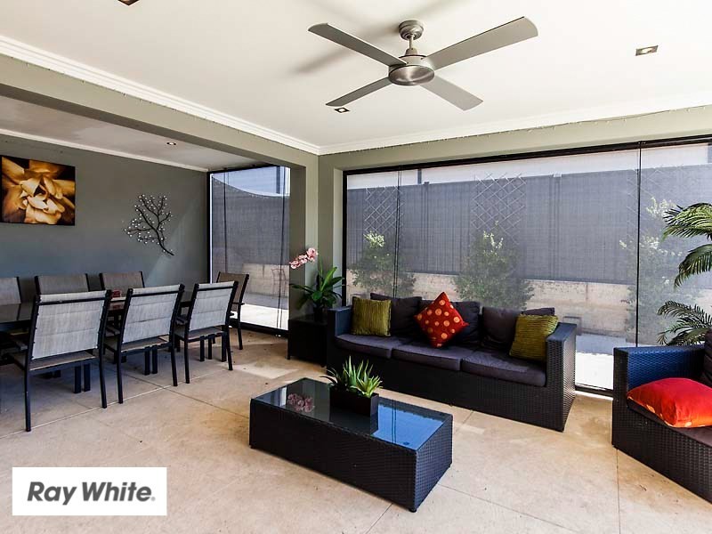 6 Manila Way, Aveley WA 6069