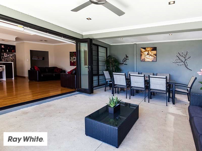 6 Manila Way, Aveley WA 6069