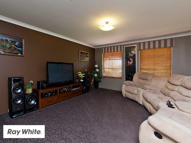 16 Ingham Street, Aveley WA 6069