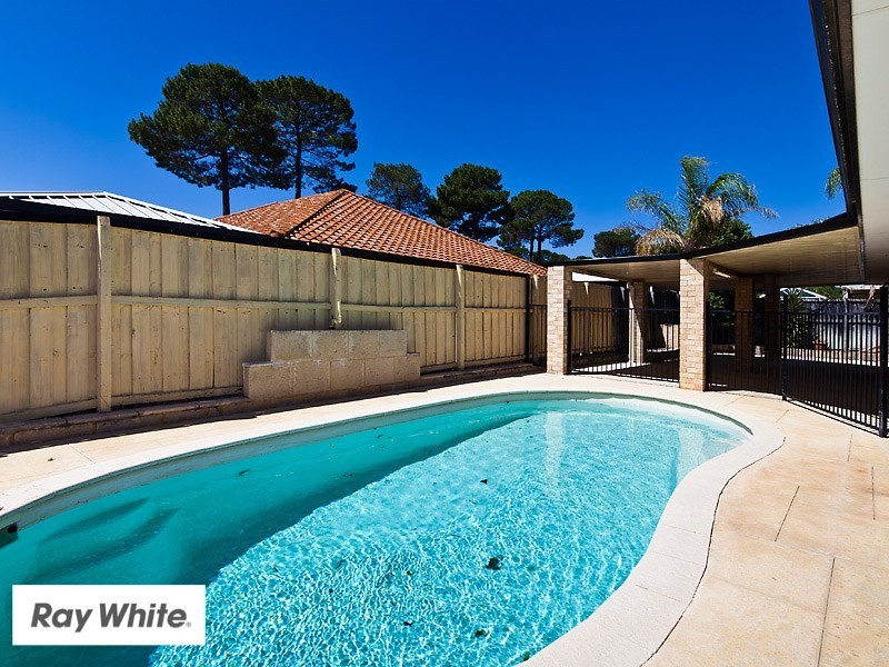 12 Granada Way, Ellenbrook WA 6069