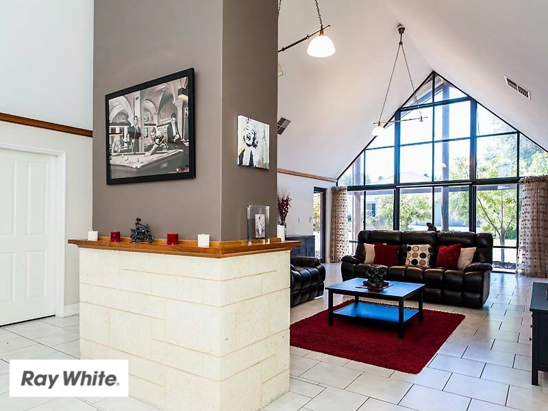 19 Woburn Park Avenue, Ellenbrook WA 6069