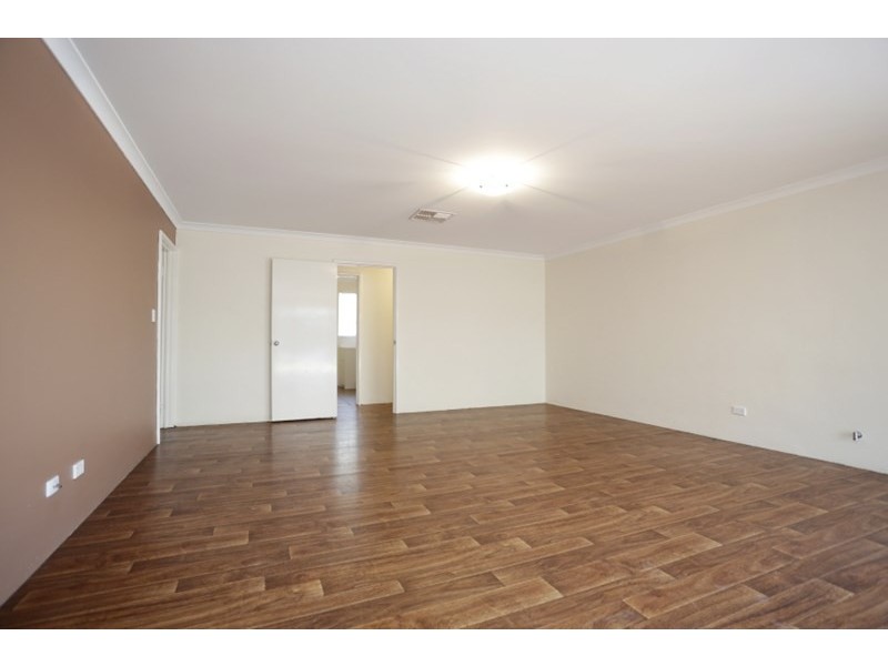 6 Gleeson Entrance, Aveley WA 6069