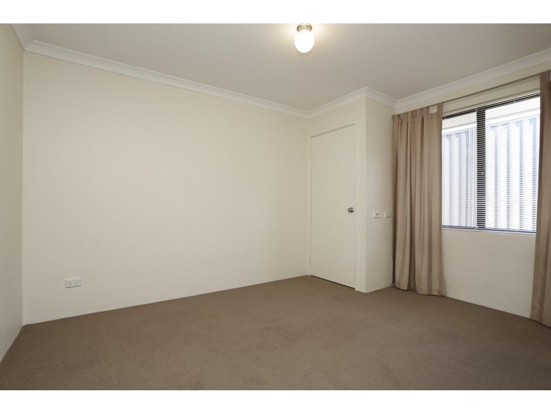 6 Gleeson Entrance, Aveley WA 6069