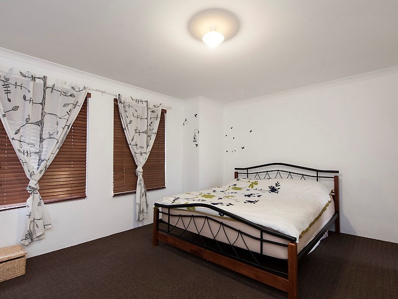 3 Oakhill Heights, Ellenbrook WA 6069