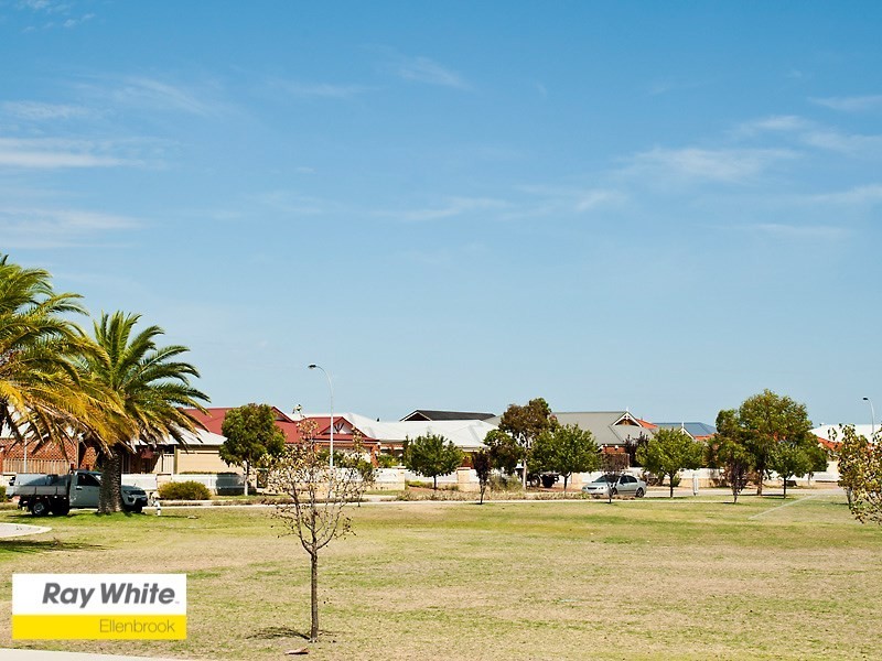 3 Oakhill Heights, Ellenbrook WA 6069