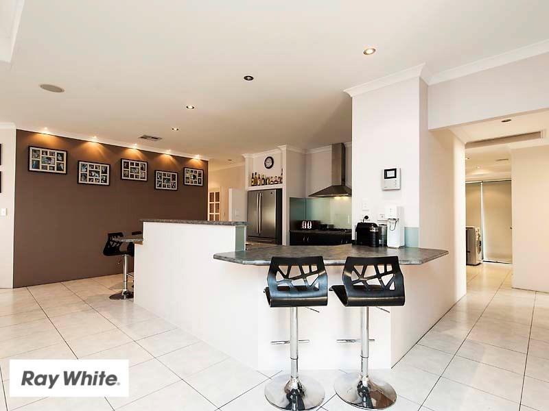 22 Firenze Loop, Landsdale WA 6065