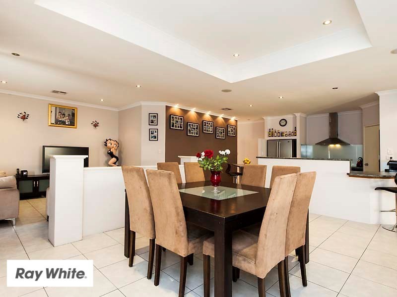 22 Firenze Loop, Landsdale WA 6065