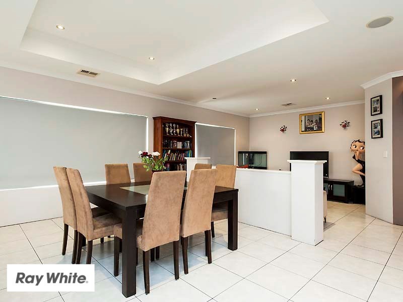 22 Firenze Loop, Landsdale WA 6065