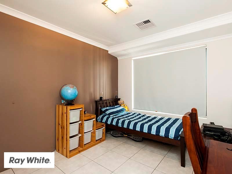 22 Firenze Loop, Landsdale WA 6065