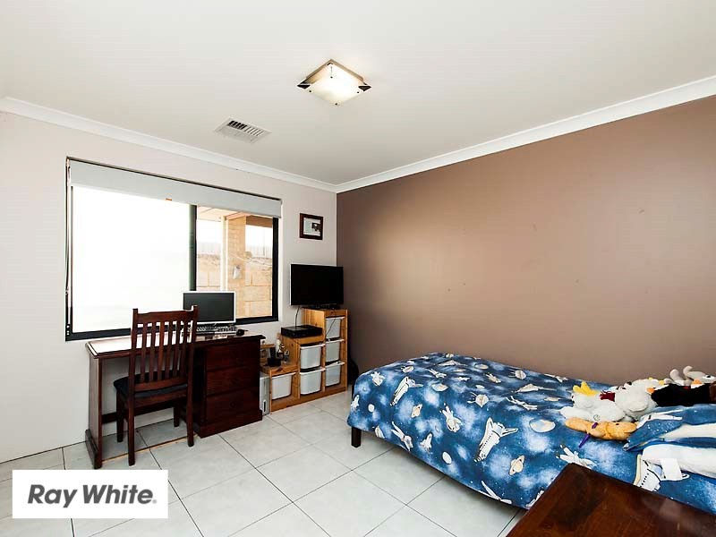 22 Firenze Loop, Landsdale WA 6065