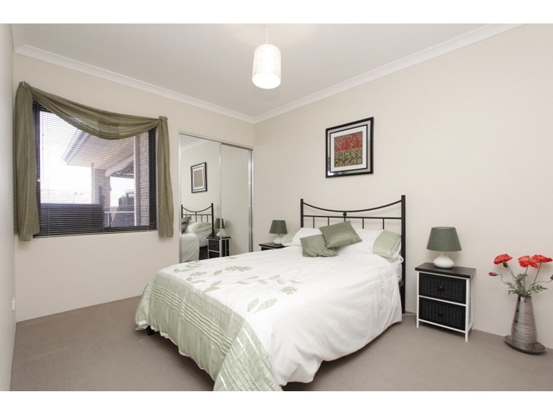 11 Brammall Bend, Aveley WA 6069