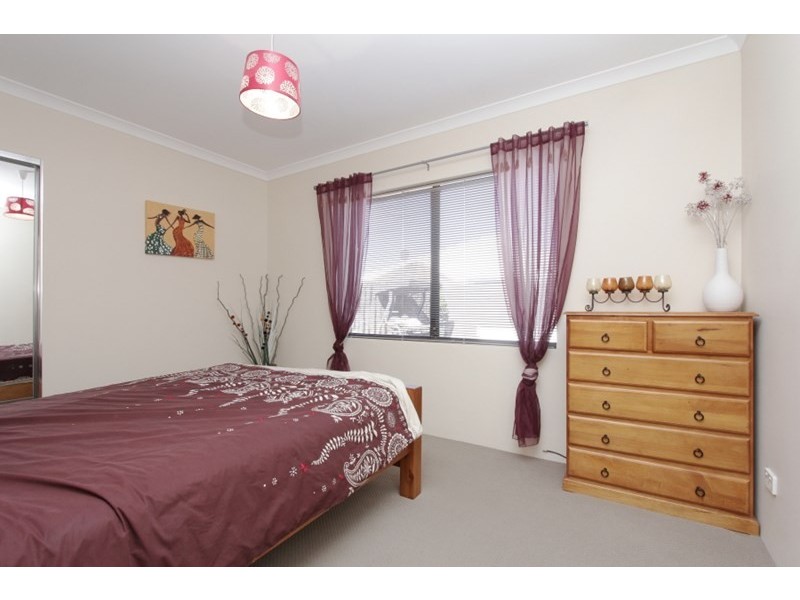 11 Brammall Bend, Aveley WA 6069