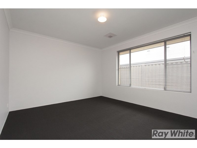 4 Vidalia Drive, Aveley WA 6069