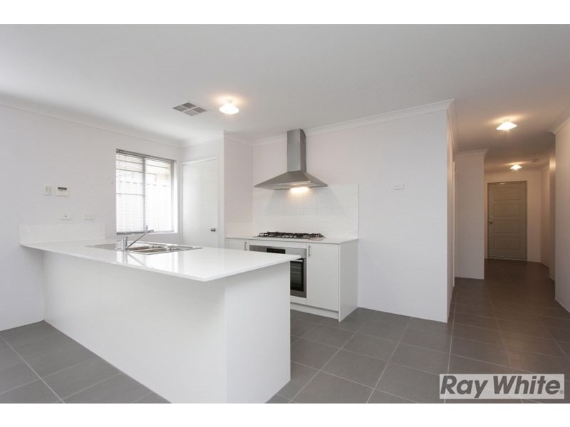 4 Vidalia Drive, Aveley WA 6069