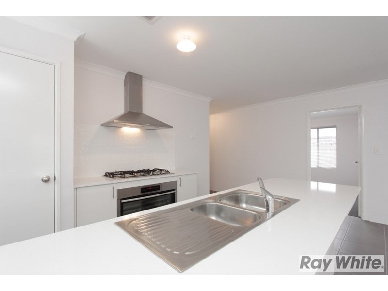 4 Vidalia Drive, Aveley WA 6069