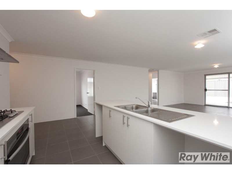 4 Vidalia Drive, Aveley WA 6069