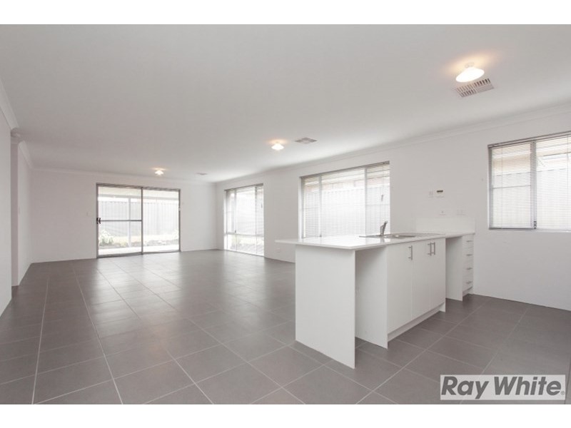 4 Vidalia Drive, Aveley WA 6069