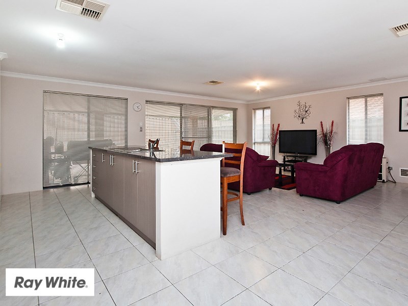 37 Mona Vale Loop, Ellenbrook WA 6069