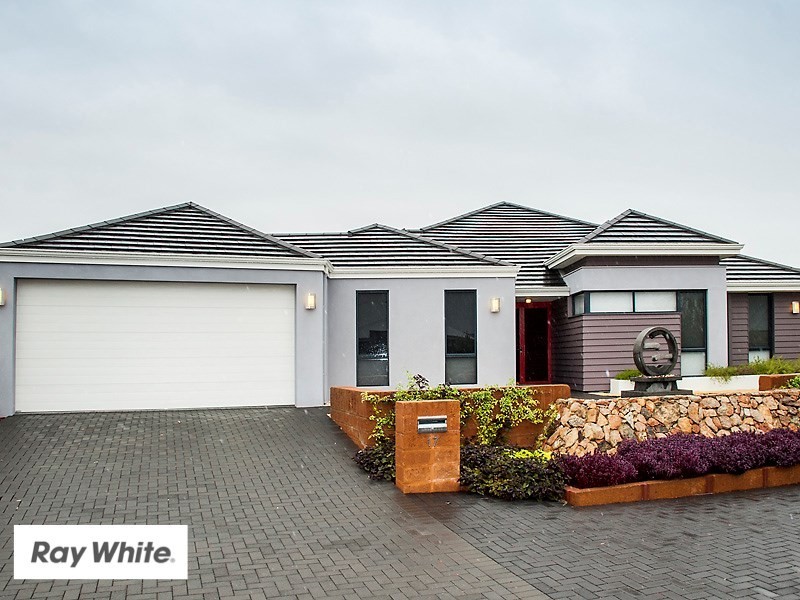 17 Cape Gardens, Ellenbrook WA 6069
