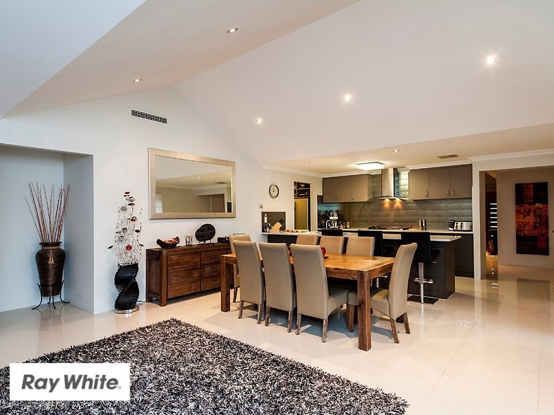 17 Cape Gardens, Ellenbrook WA 6069