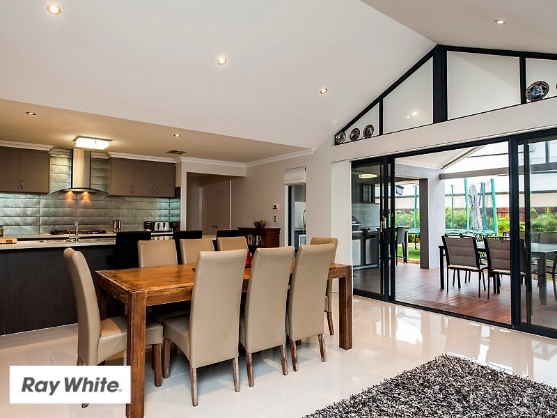 17 Cape Gardens, Ellenbrook WA 6069