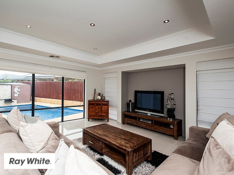 17 Cape Gardens, Ellenbrook WA 6069