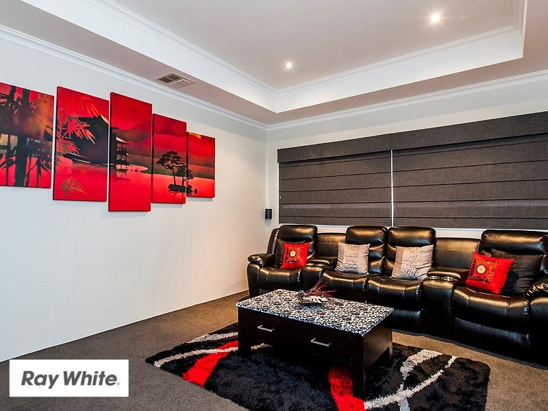 17 Cape Gardens, Ellenbrook WA 6069