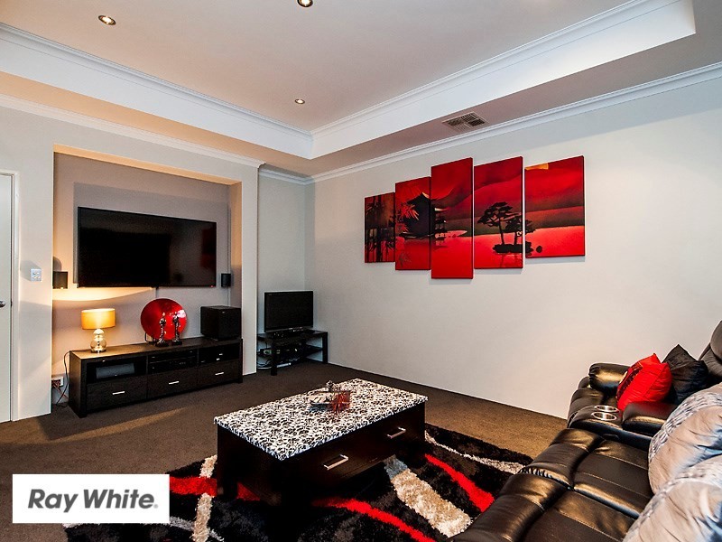 17 Cape Gardens, Ellenbrook WA 6069