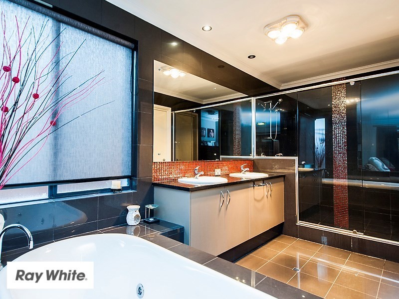 17 Cape Gardens, Ellenbrook WA 6069