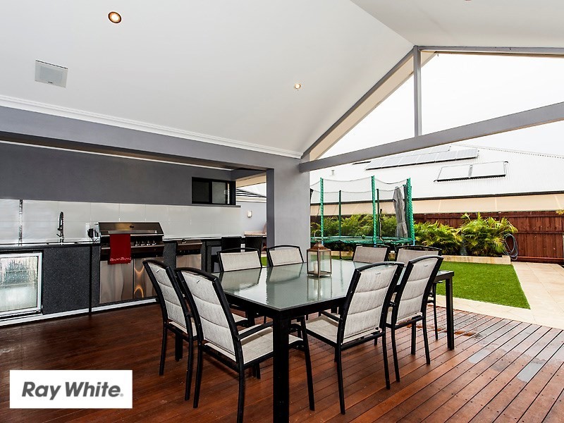 17 Cape Gardens, Ellenbrook WA 6069