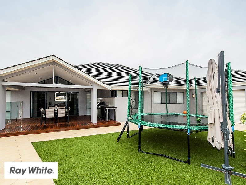 17 Cape Gardens, Ellenbrook WA 6069