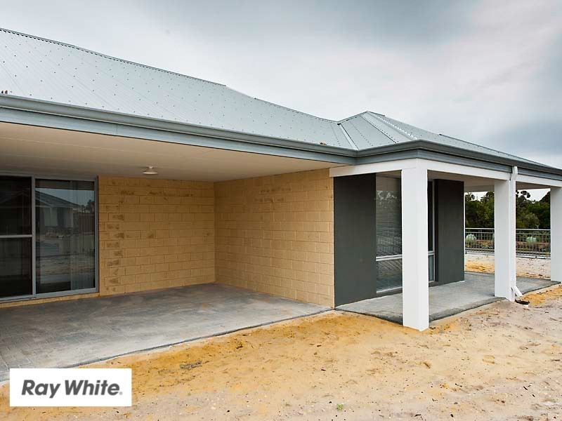 5 Grassdale Parkway, Ellenbrook WA 6069