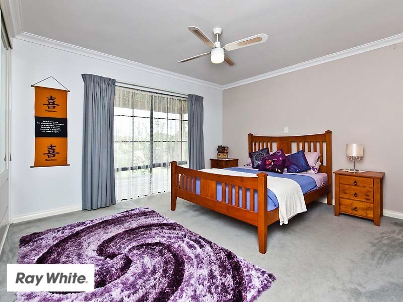 2 Cottingley Place, Swan View WA 6056