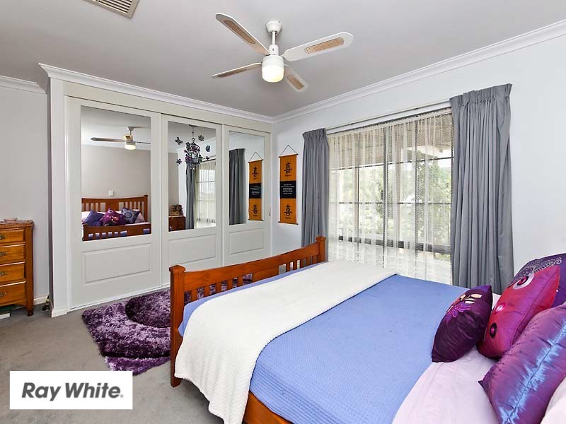 2 Cottingley Place, Swan View WA 6056