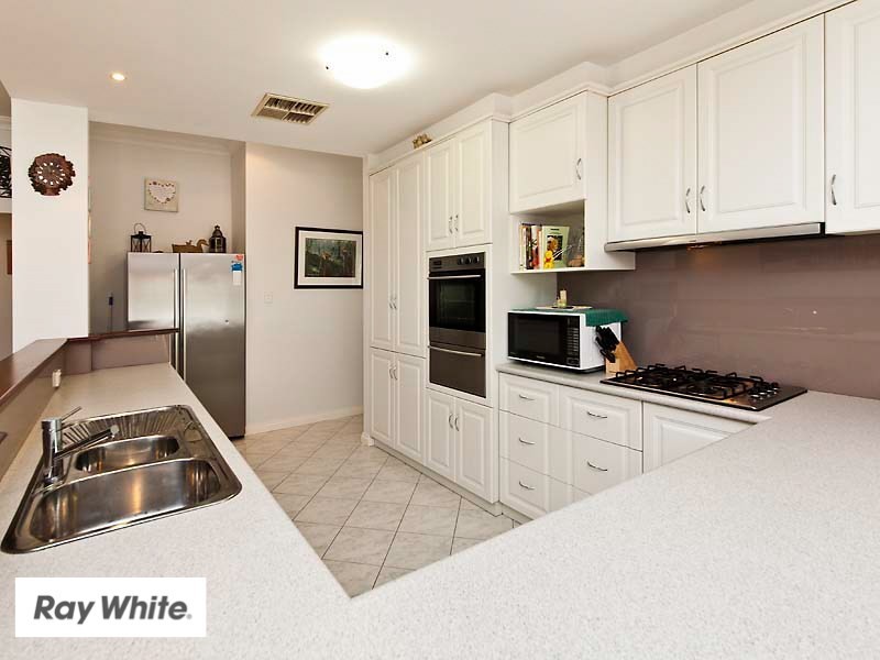 2 Cottingley Place, Swan View WA 6056