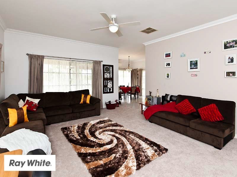 2 Cottingley Place, Swan View WA 6056