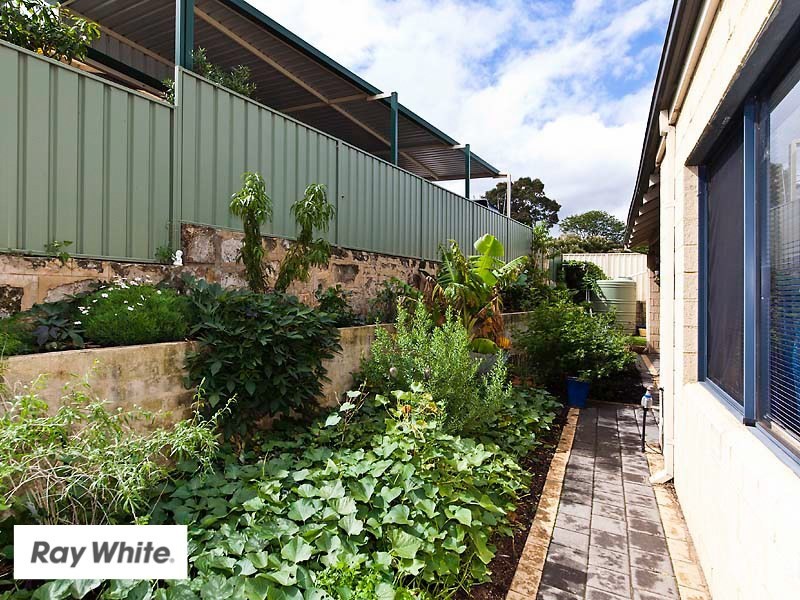 2 Cottingley Place, Swan View WA 6056