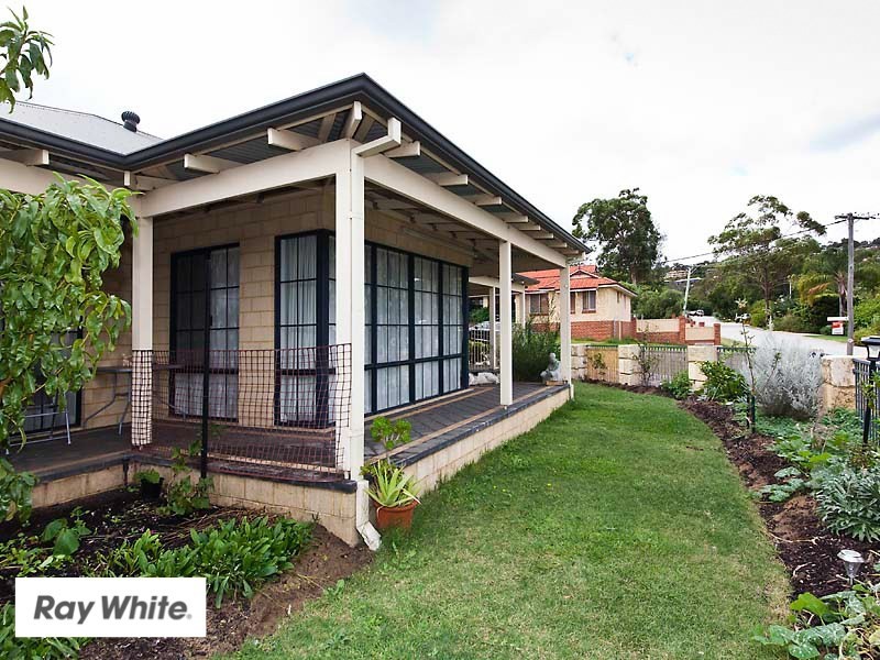 2 Cottingley Place, Swan View WA 6056