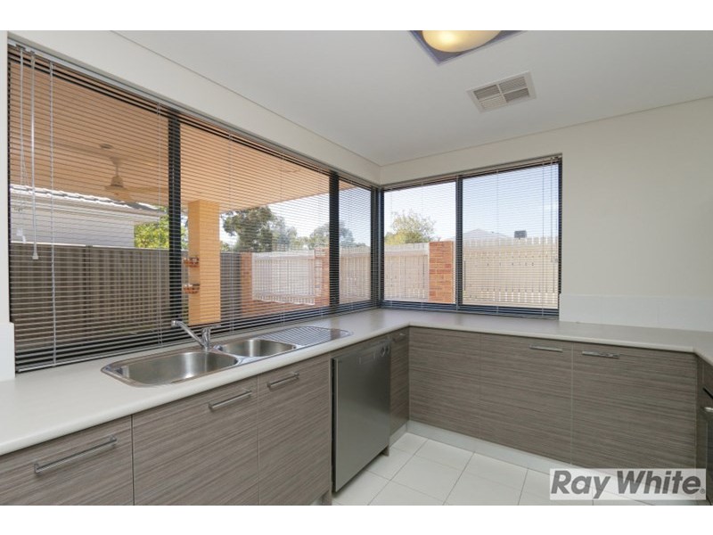 4 Edingley Street, Aveley WA 6069