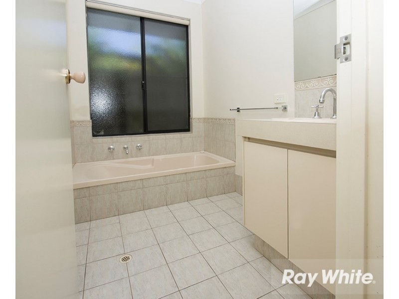 12 Napoli Avenue, Ellenbrook WA 6069