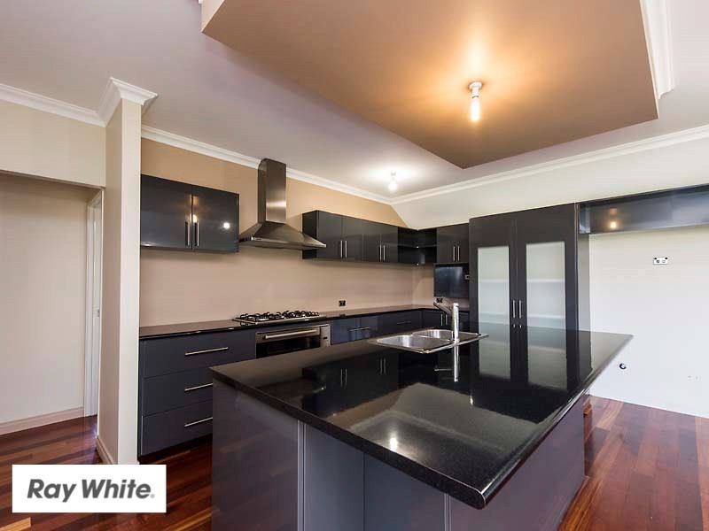31 Longview Way, The Vines WA 6069