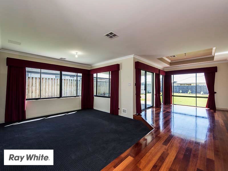 31 Longview Way, The Vines WA 6069