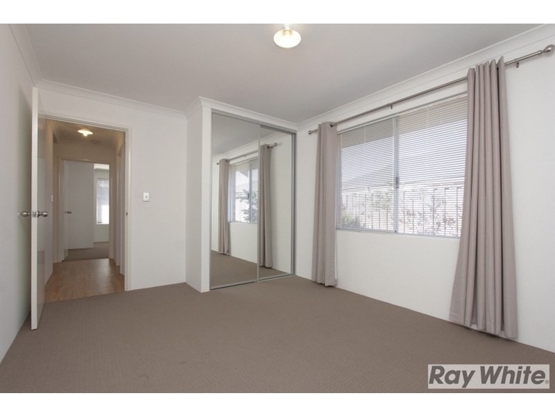 24 Greenslade Crescent, Ellenbrook WA 6069