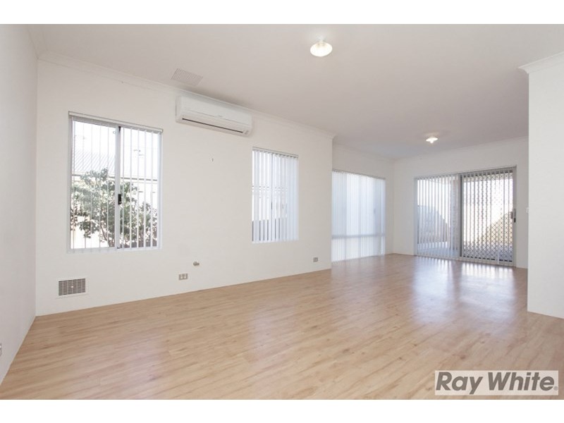 24 Greenslade Crescent, Ellenbrook WA 6069