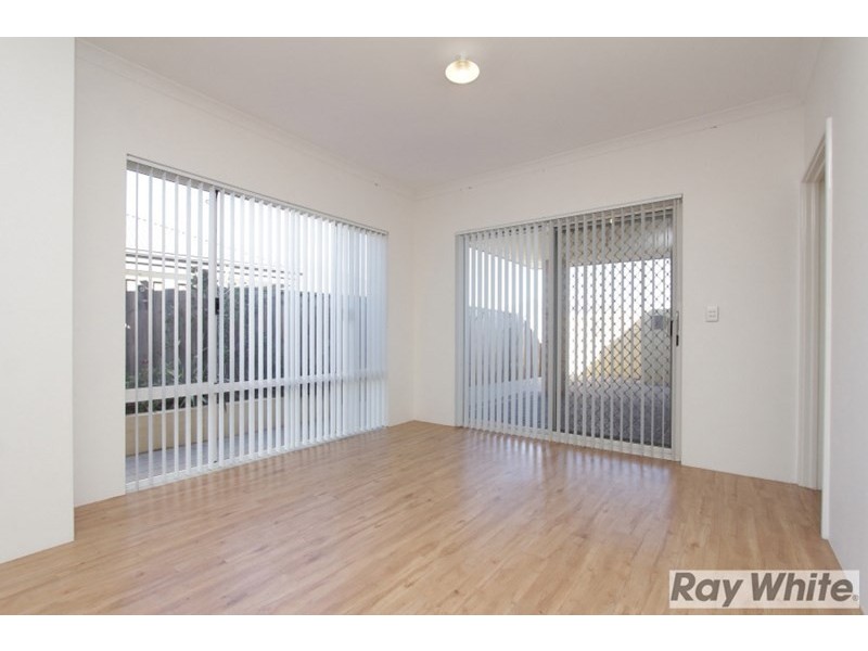 24 Greenslade Crescent, Ellenbrook WA 6069