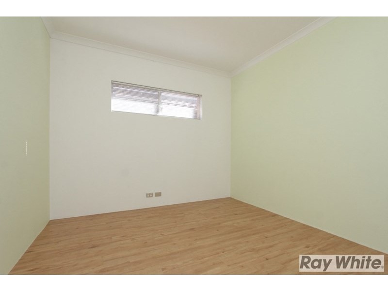 24 Greenslade Crescent, Ellenbrook WA 6069