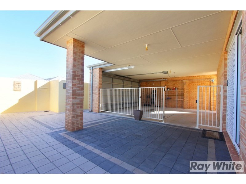 24 Greenslade Crescent, Ellenbrook WA 6069
