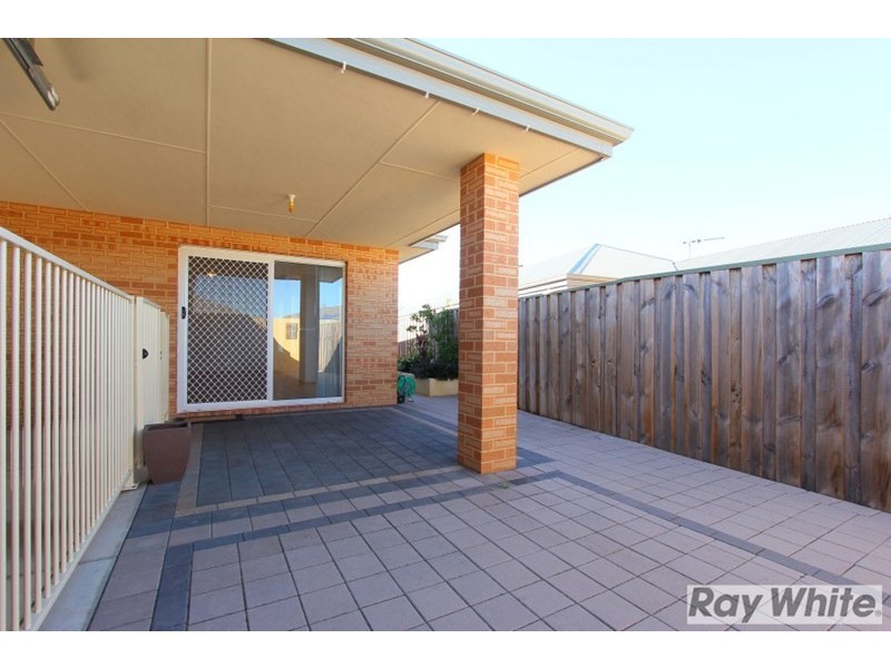 24 Greenslade Crescent, Ellenbrook WA 6069