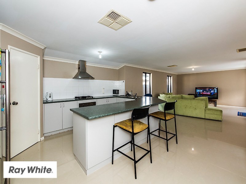 24 Brixton Crescent, Ellenbrook WA 6069